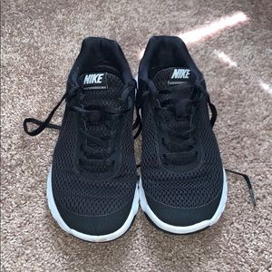 Women’s Nike Flex Experience RN 6